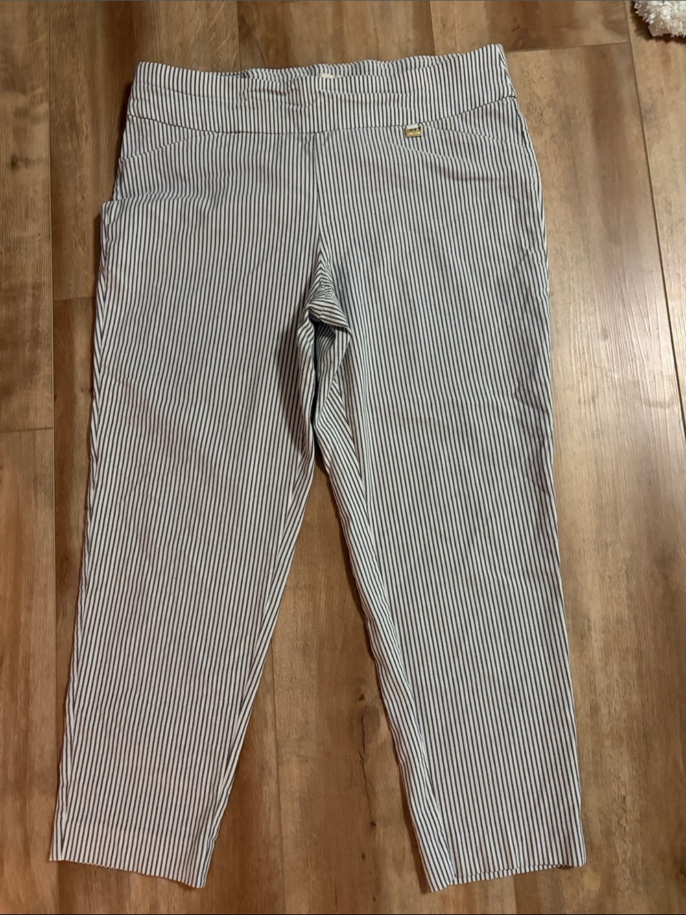 Ann Klein Navy Stripe Stretch Capris